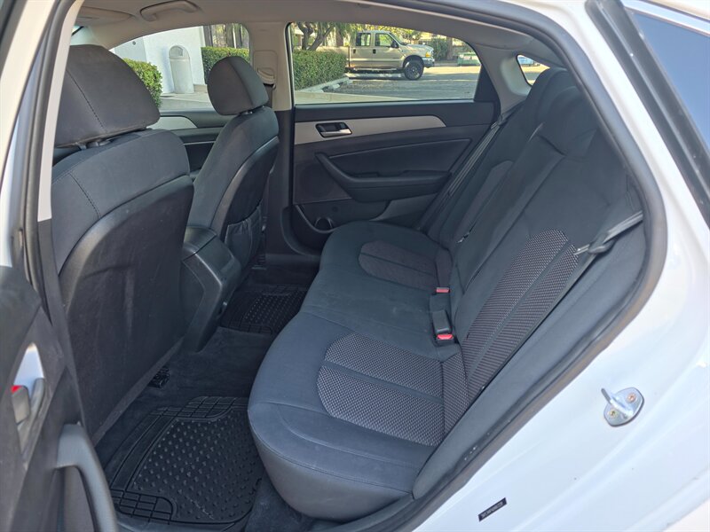 
								2018 Hyundai SONATA SEL ESTO7228 full									