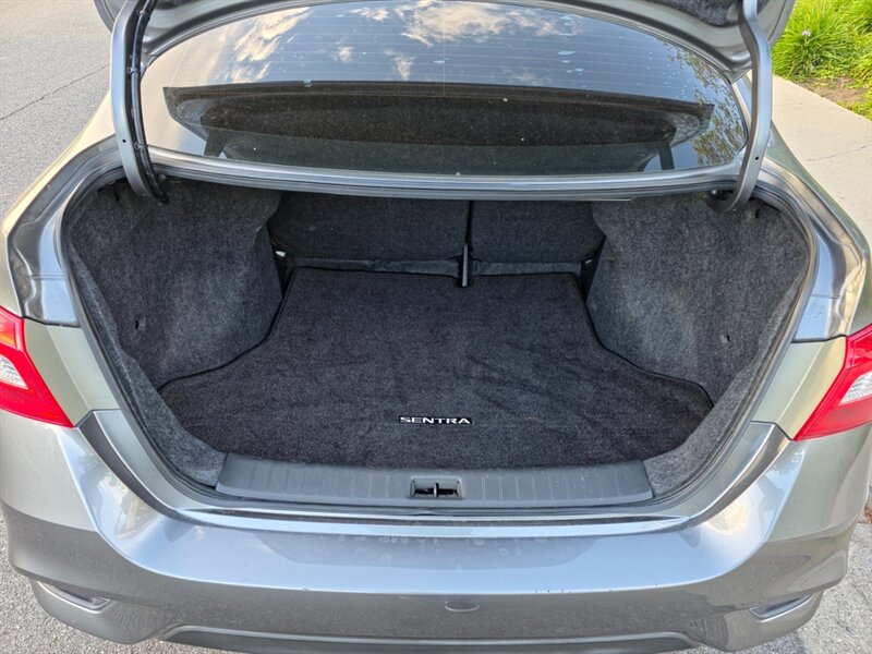 
								2018 Nissan Sentra S ESTO4720 full									