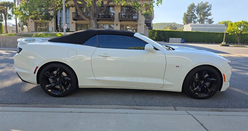 
								2023 Chevrolet Camaro LT1 ESTO8040C full									