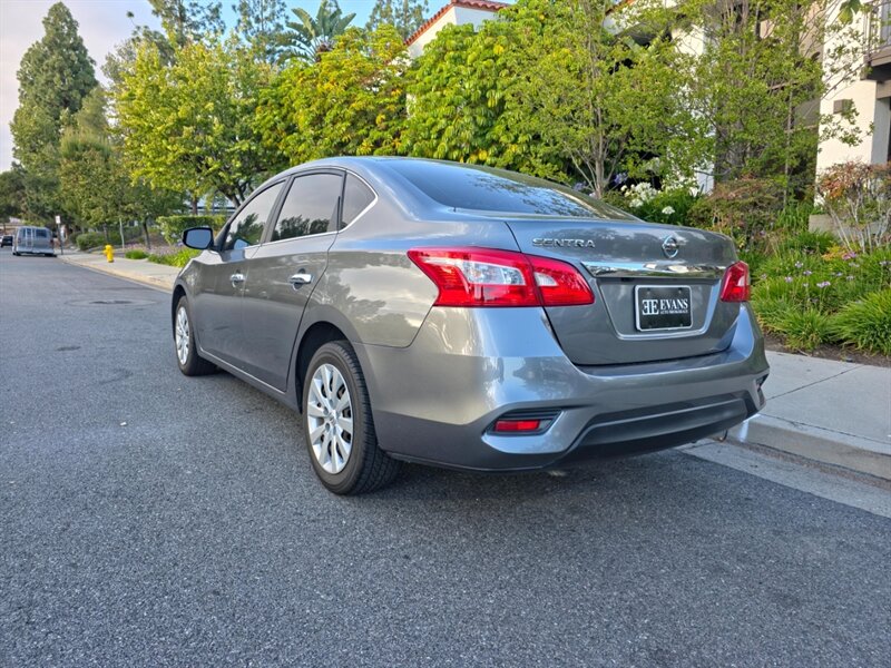 
								2018 Nissan Sentra S ESTO4720 full									