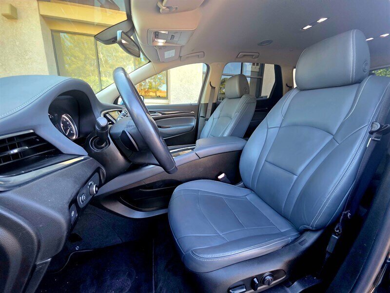 
								2019 Buick Enclave Essence ESTO1164 full									