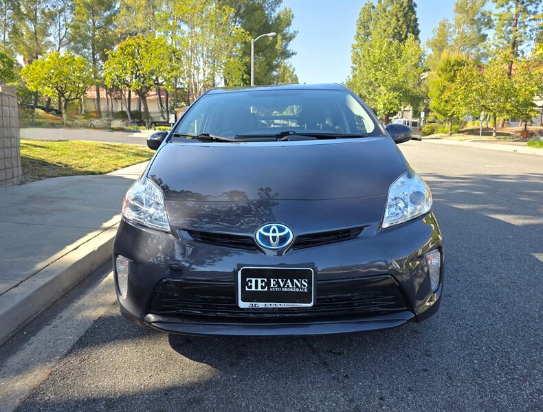 
								2015 Toyota Prius Two ESTO4717 full									