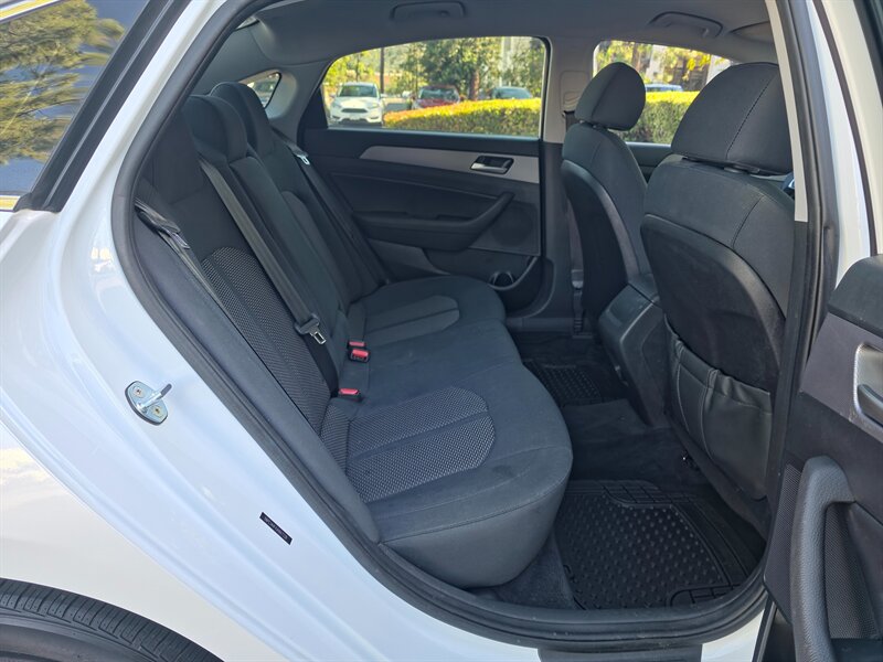 
								2018 Hyundai SONATA SEL ESTO7228 full									