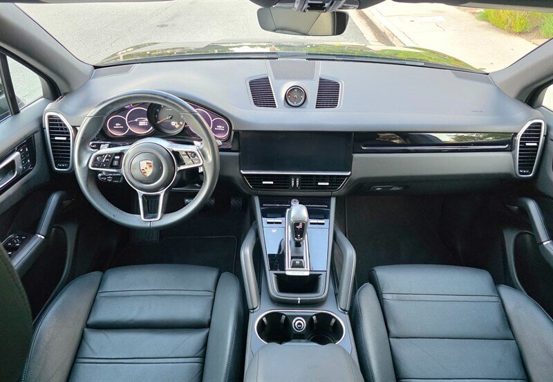 
								2023 Porsche Cayenne Platinum ESTO0176C full									