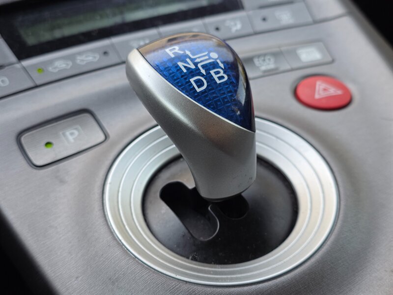 
								2015 Toyota Prius Two ESTO4717 full									