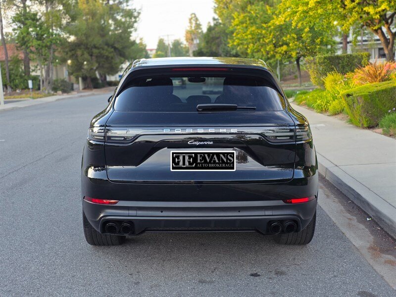 
								2023 Porsche Cayenne Platinum ESTO0176C full									