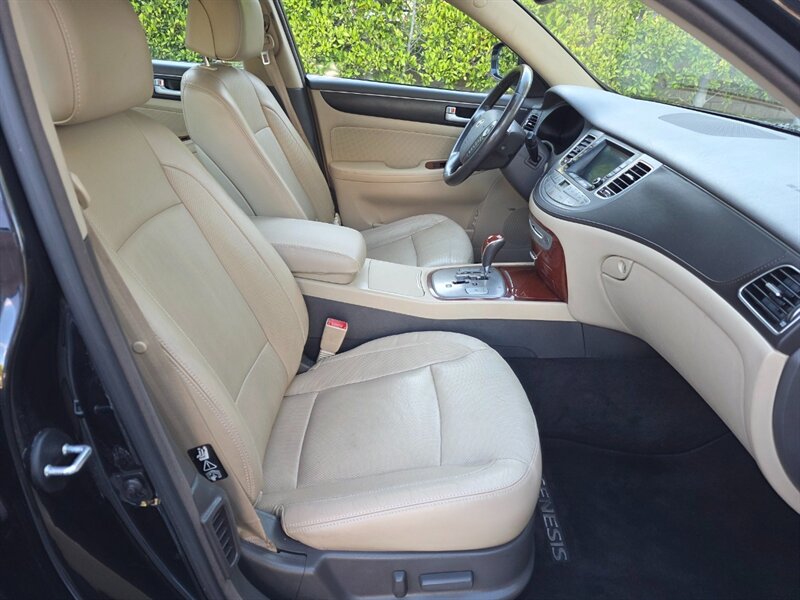 
								2013 Hyundai Genesis 3.8L ESTO1948 full									