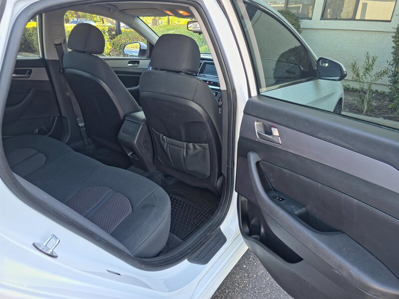 
								2018 Hyundai SONATA SEL ESTO7228 full									