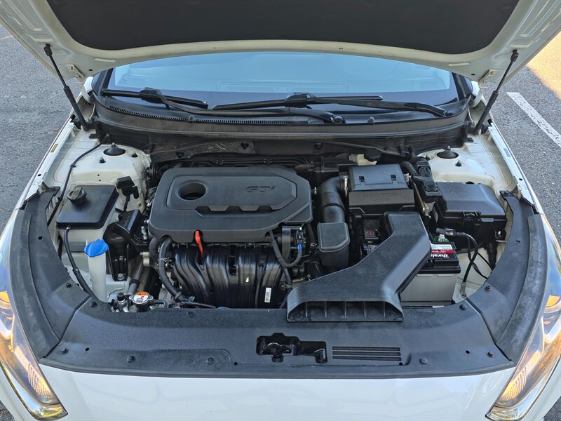 
								2018 Hyundai SONATA SEL ESTO7228 full									
