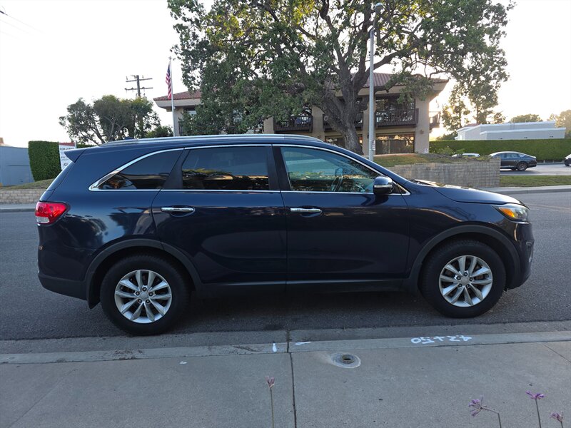 
								2017 Kia Sorento LX ESTO0434 full									