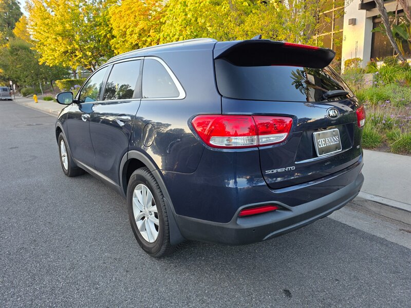
								2017 Kia Sorento LX ESTO0434 full									