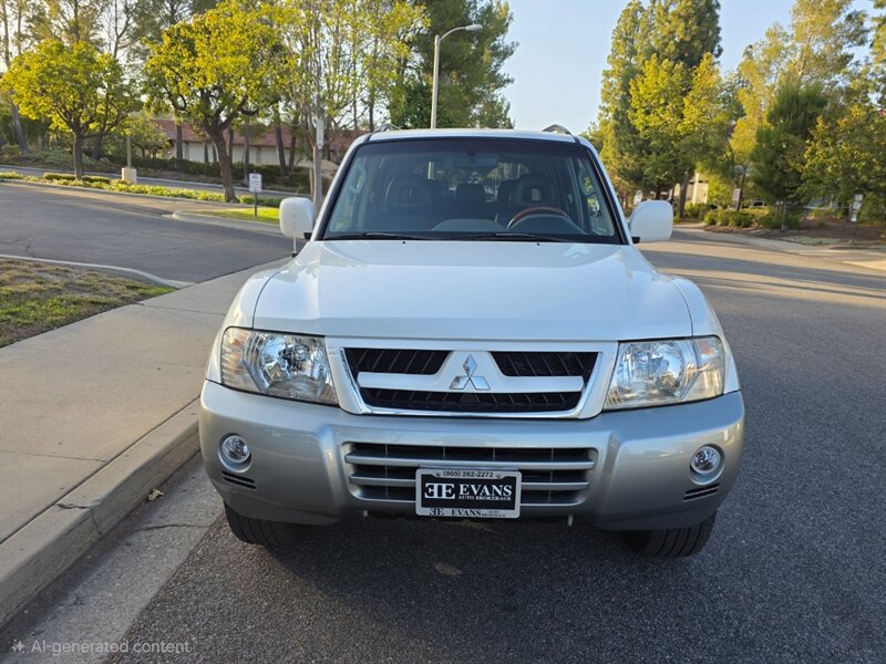 
								2003 Mitsubishi Montero Limited ESTO6743C full									