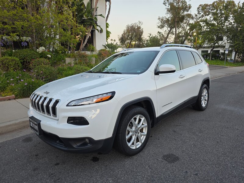 
								2016 Jeep Cherokee Latitude ESTO4320C full									