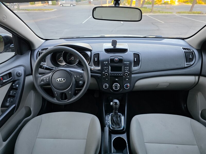 
								2011 Kia Forte EX ESTO9677 full									