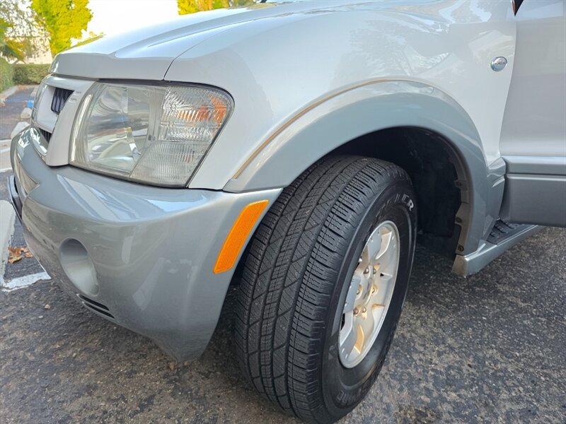 
								2003 Mitsubishi Montero Limited ESTO6743C full									