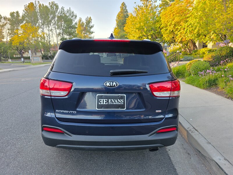 
								2017 Kia Sorento LX ESTO0434 full									