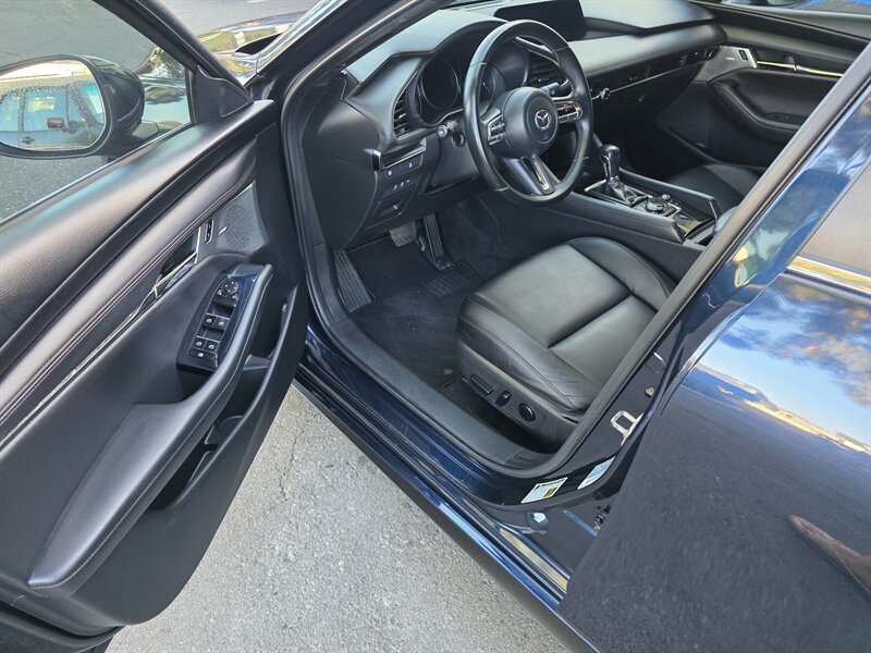 
								2020 Mazda Mazda3 Hatchback Preferred ESTO8002 full									