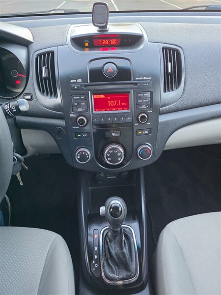 
								2011 Kia Forte EX ESTO9677 full									