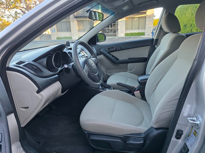 
								2011 Kia Forte EX ESTO9677 full									