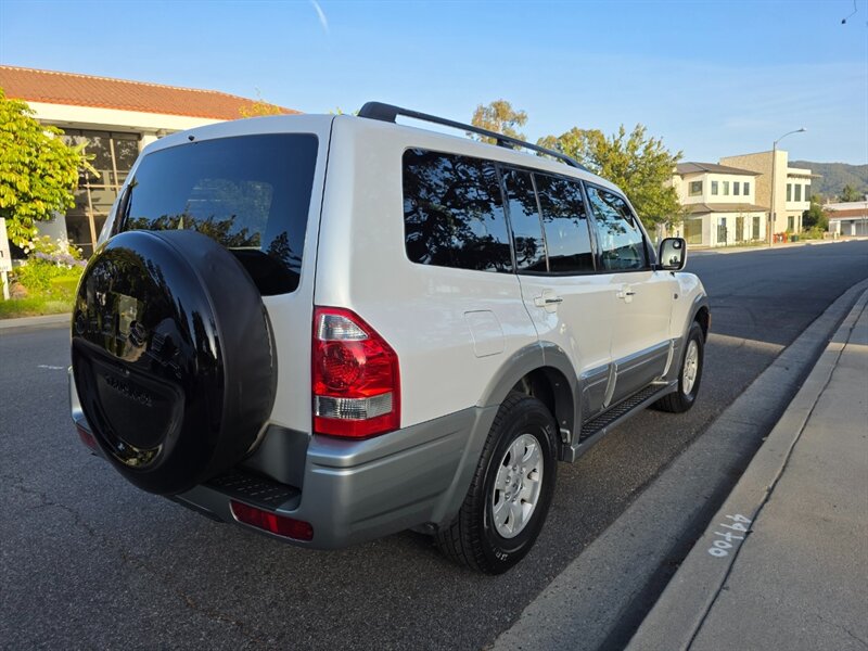
								2003 Mitsubishi Montero Limited ESTO6743C full									