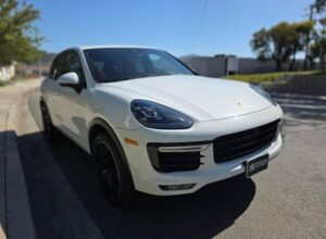 2016 Porsche Cayenne Turbo S ESTO5082C
