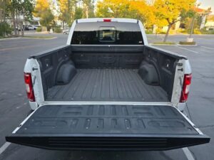 2018 Ford F150 SuperCrew Cab XLT Pickup 4D 5 1/2 ft ESTO3576