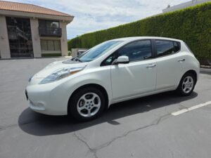 2013 Nissan LEAF S ESTO5243