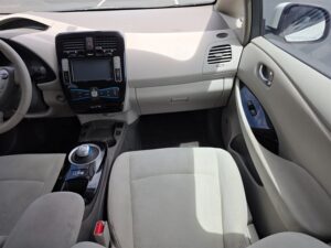2013 Nissan LEAF S ESTO5243