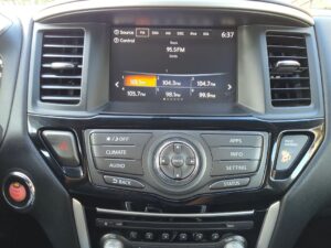 2020 Nissan Pathfinder S Sport Utility 4D ESTO7647