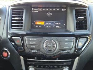 2020 Nissan Pathfinder S Sport Utility 4D ESTO7647