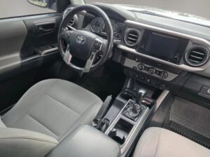2019 Toyota Tacoma Access Cab SR5 Pickup 4D 6 ft ESTO8927C