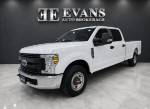 2018 Ford F250 Super Duty Crew Cab XL Pickup 4D 8 ft ESTO2871