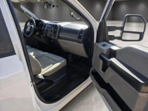 2018 Ford F250 Super Duty Crew Cab XL Pickup 4D 8 ft ESTO2871