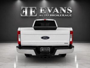 2018 Ford F250 Super Duty Crew Cab XL Pickup 4D 8 ft ESTO2871